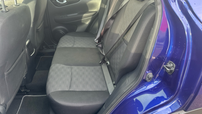 Nissan Qashqai 1.5 dCi Acenta Premium 5dr Diesel Hatchback